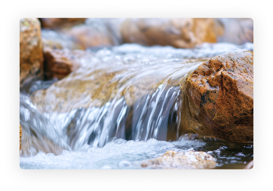 Aguas Monte Pinos Cascada